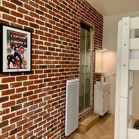 Charming Loft Style In Center Of Marais