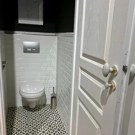 Charming Loft Style In Center Of Marais *